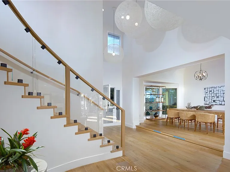 2572 Bayshore Dr — Photo 6