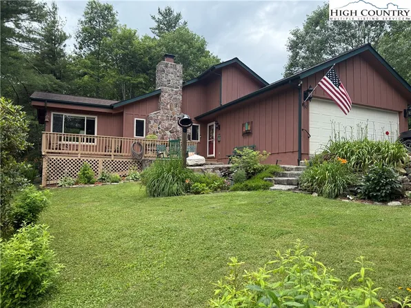 90 Powderhorn Lane, Newland, NC 28657