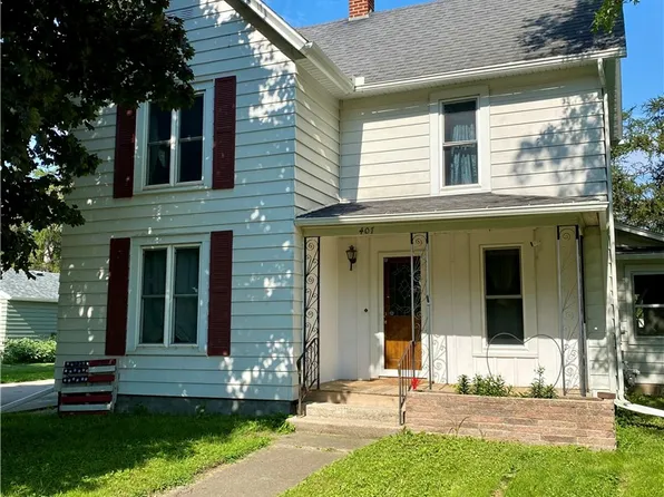 407 3rd Ave SW, State Center, IA 50247