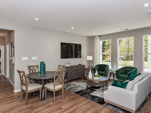 003_Lincoln_Family Room