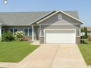 1625 Magnolia Dr, Chatham, IL 62629