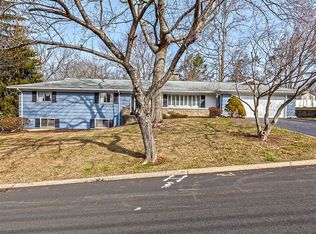 250 Oak Ridge Rd, Stratford, CT 06614