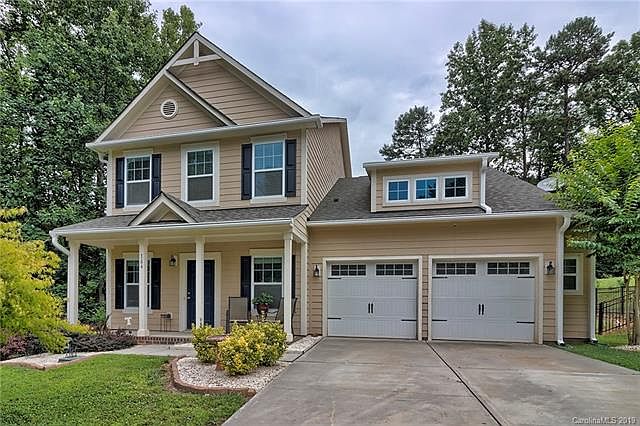 1st image of 164 Hedgewood Dr