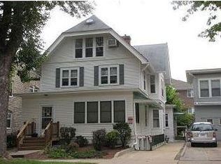 310 N Clinton St APT 5, Iowa City, IA 52245