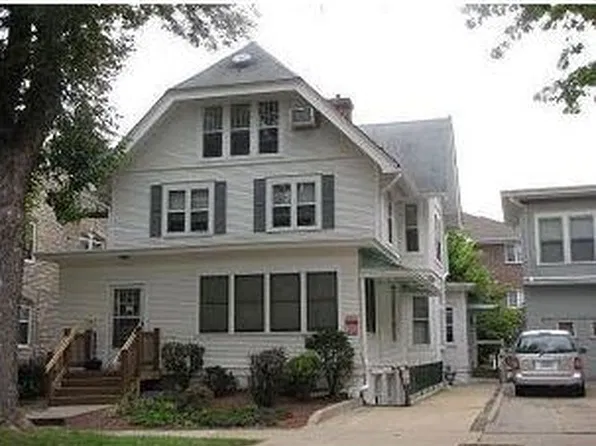 310 N Clinton St, Iowa City, IA