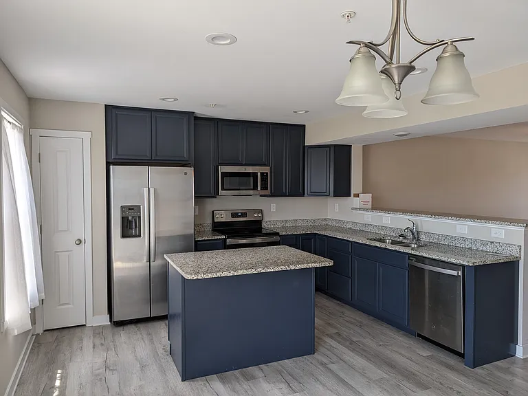 117 Carnes Way — Photo 5