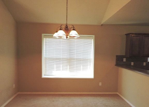 5th image of 428 Hidden Creek Way
