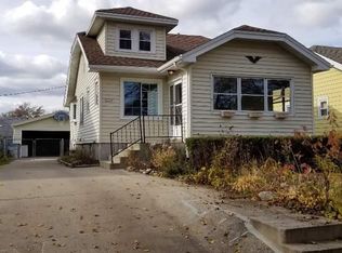 2429 N 58th St, Milwaukee, WI 53210