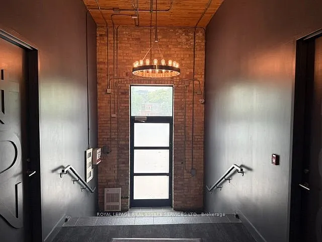 736 Dundas St E #203 — Photo 27
