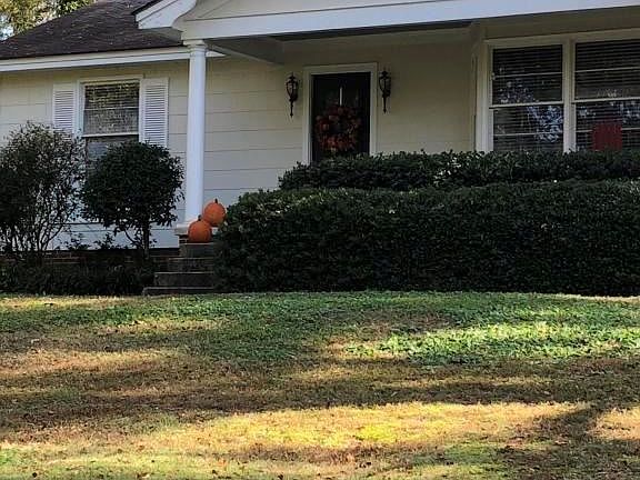 5th image of 319 Lakewood Dr