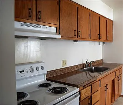432 Eureka Street — Photo 2