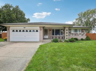 16954 Harbor Hill Dr, Clinton Township, MI 48035