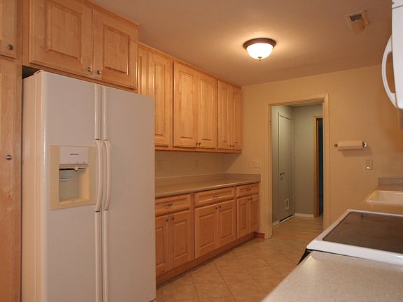 5th image of 6234 Glenwood Dr SW