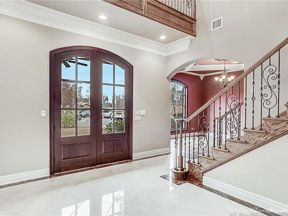 4th image of 11931 Longfellow Cir