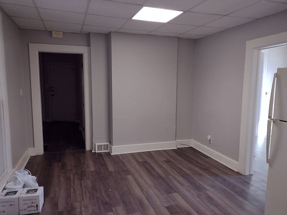 4th image of 679 W Stephenson Apt Pass