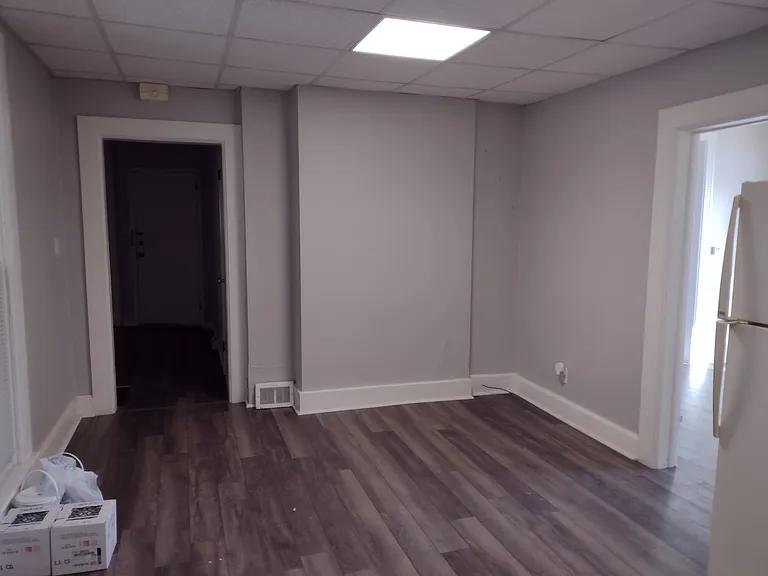 679 W Stephenson Apt Pass — Photo 2