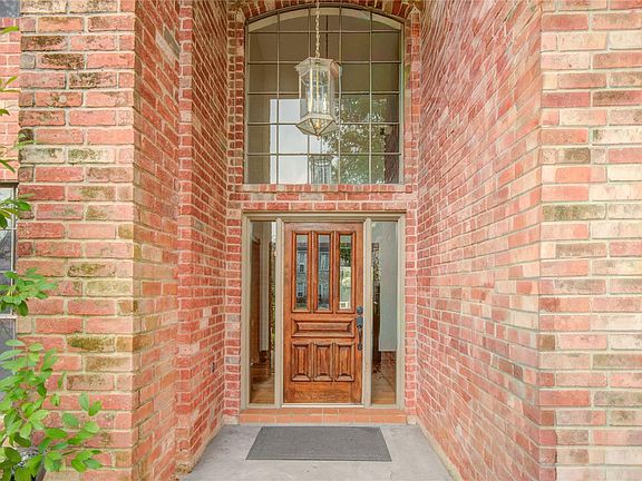 4th image of 8412 Hidden Trail Ln