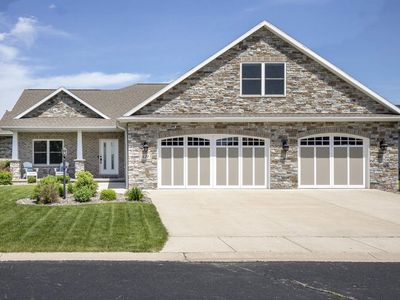 421 PETERLYNN DRIVE, Wrightstown, WI, 54180