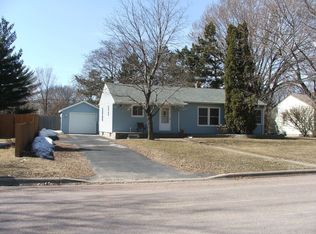 2895 Pascal St N, Roseville, MN 55113