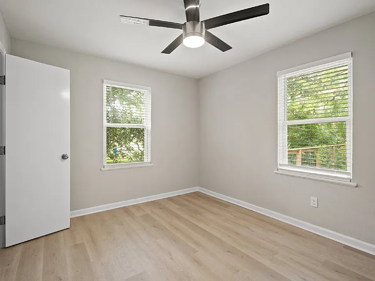 1080 Callaway Dr #HSE — Photo 18