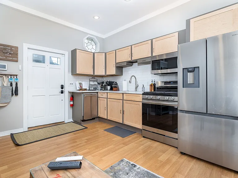 43 Woodland St — Photo 12