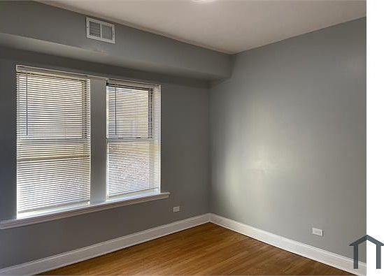 3rd image of 3438 W Franklin Blvd #2A