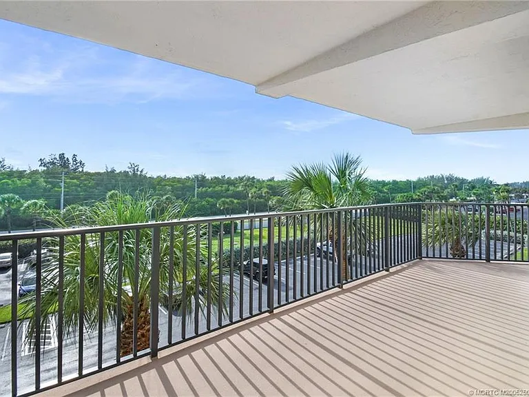 10044 S Ocean Dr #401 — Photo 34