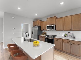 23164 Willow Dr, Rogers, MN 55374