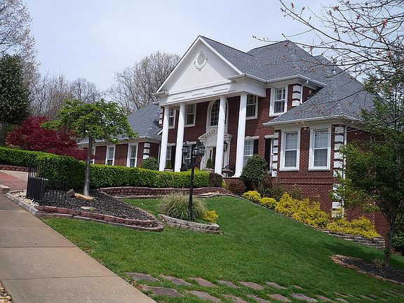 4th image of 9520 Mountain Lake Dr