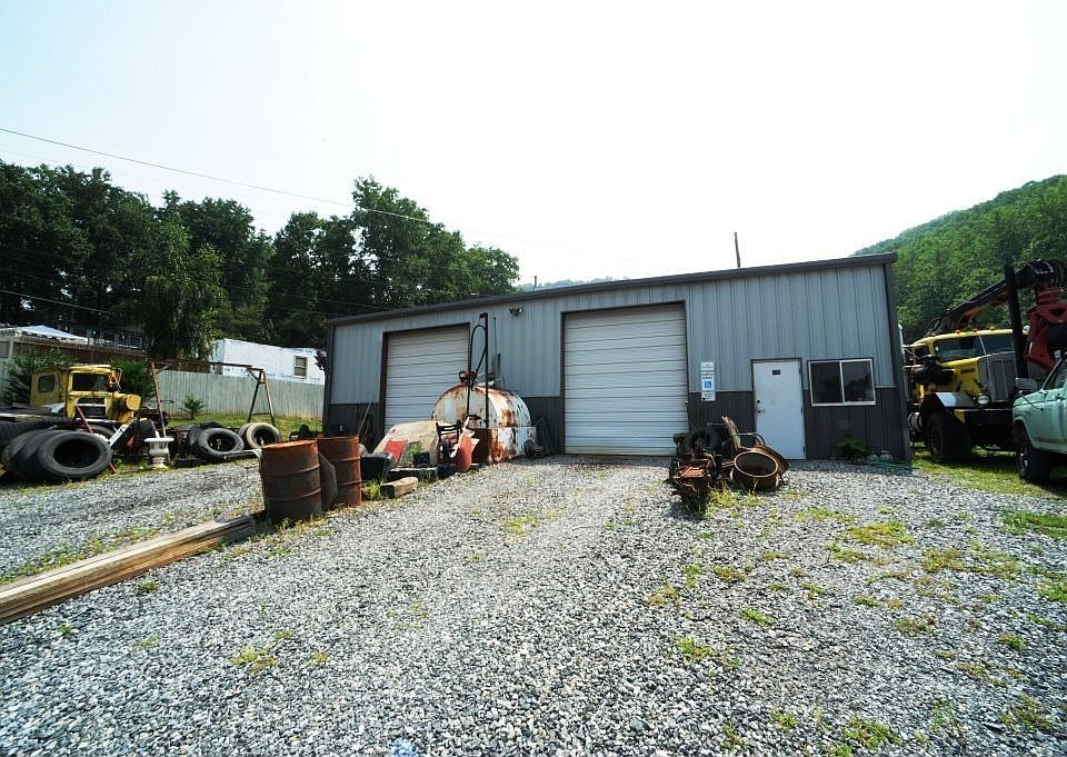 Home for Sale in Swannanoa, North Carolina $205,000