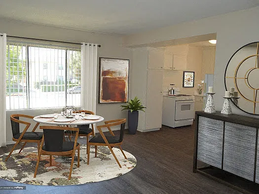 Sierra Madre Apartments — Photo 2