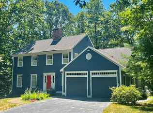 8 Lockwood Dr, Kennebunk, ME 04043