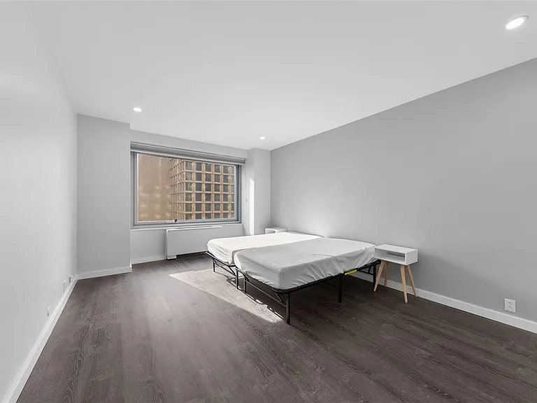 320 Fort Duquesne Blvd #8N — Photo 15