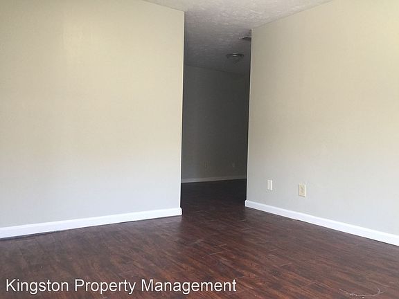 3rd image of 1980 Cambridge Dr APT 5B