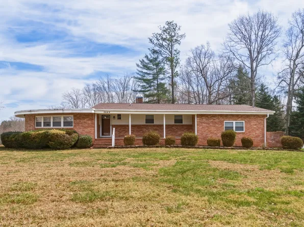 3644 Maidens Rd, Powhatan, VA 23139