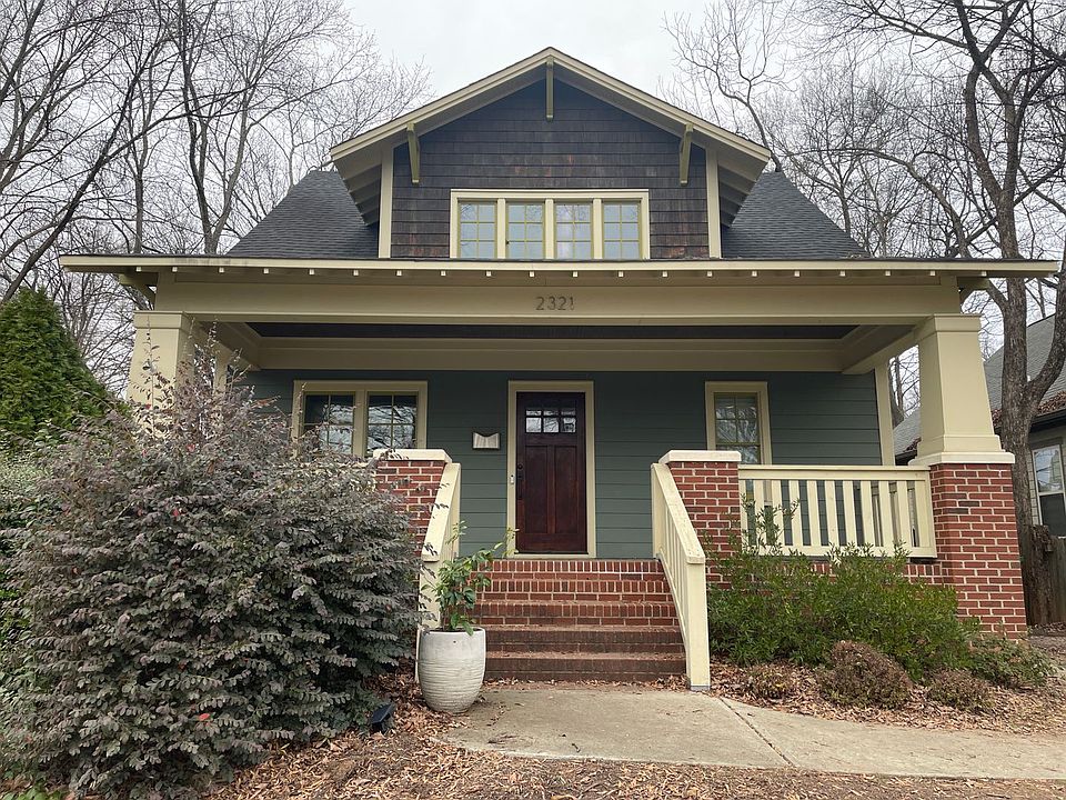 1st image of 2321 Barry St