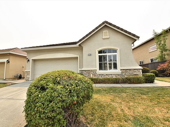 2nd image of 4756 Savoie Way