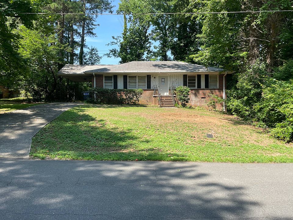 1st image of 111 Old Bee Tree Dr