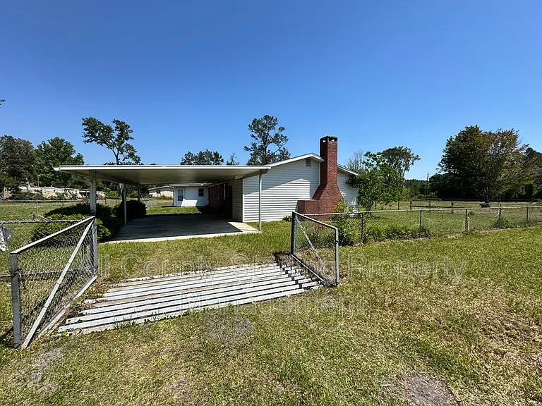 2730 N US Highway 441 — Photo 20