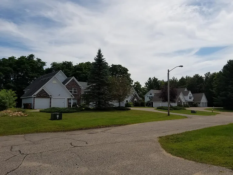 Echo Dells Ave — Photo 11
