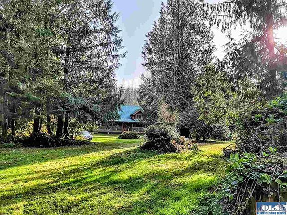 3rd image of 133 Ebb Tide Ln