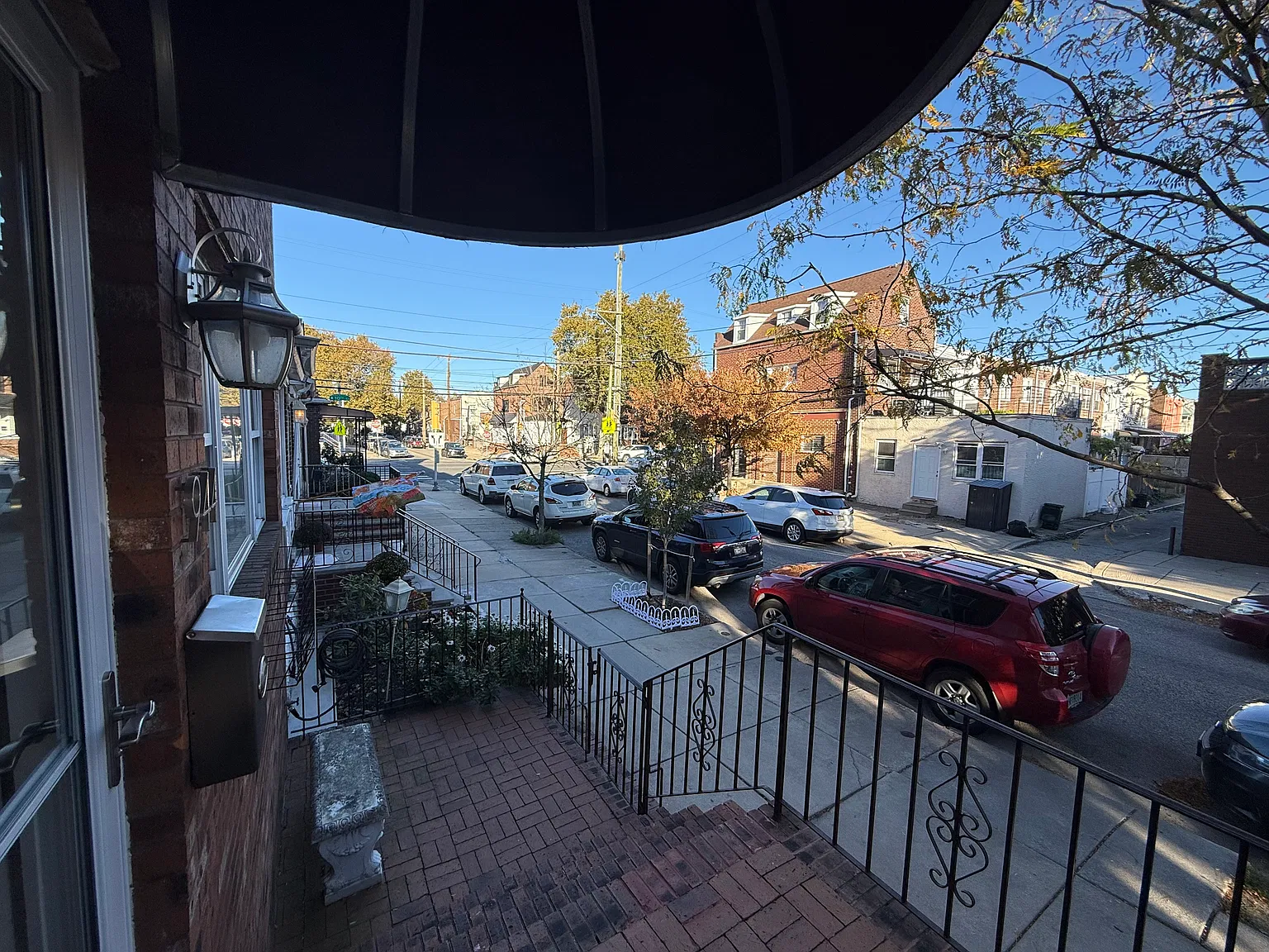 3 bed, 1350 sqft, $2,650 — Photo 4