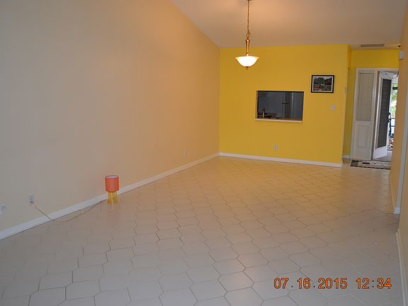 Fully tiled
