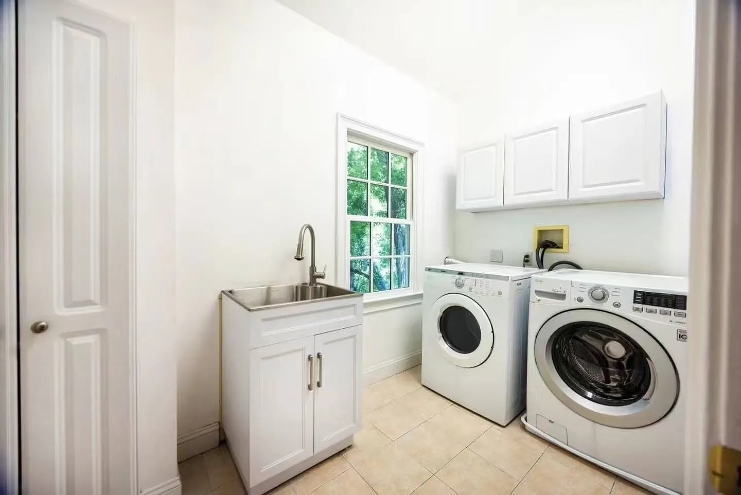 1 bed, 6500 sqft, $2,000 — Photo 4