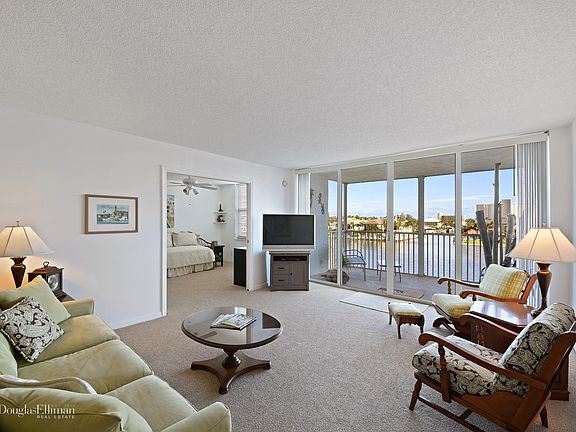 2nd image of 1 Harbourside Dr APT 2408
