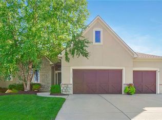 19007 W 99th St, Lenexa, KS 66220