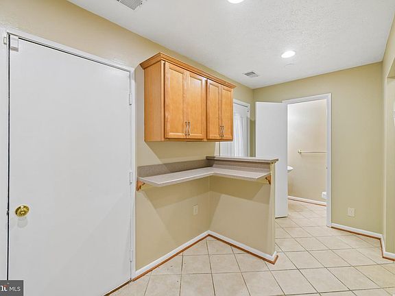 4th image of 4922 Wealding Way