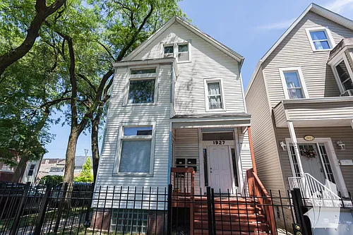 1927 N Kedzie Ave #2F Photo 1