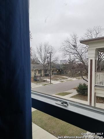 2nd image of 715 Hays St