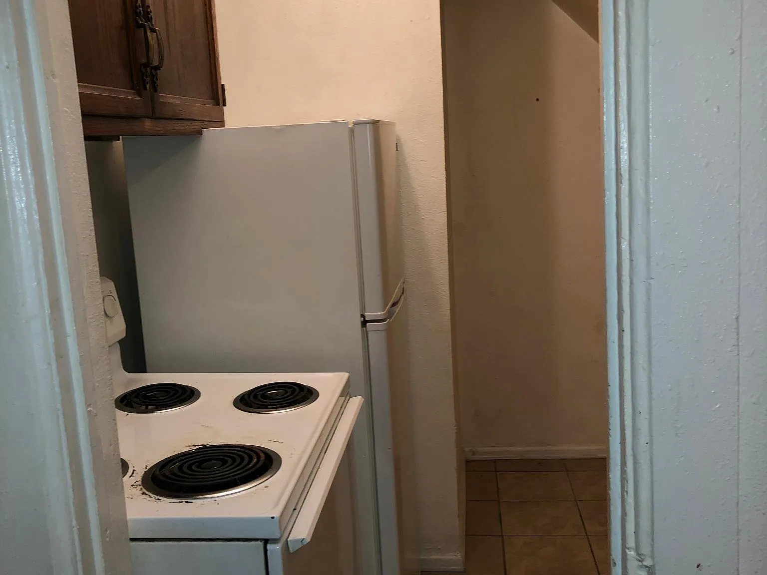 1617 Van Lennen Ave — Photo 2